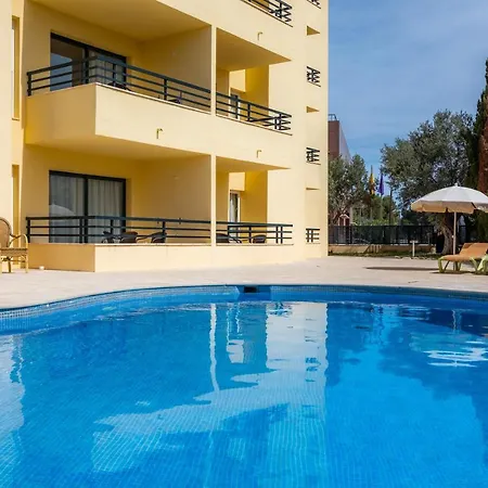 Apto Con Terraza 403